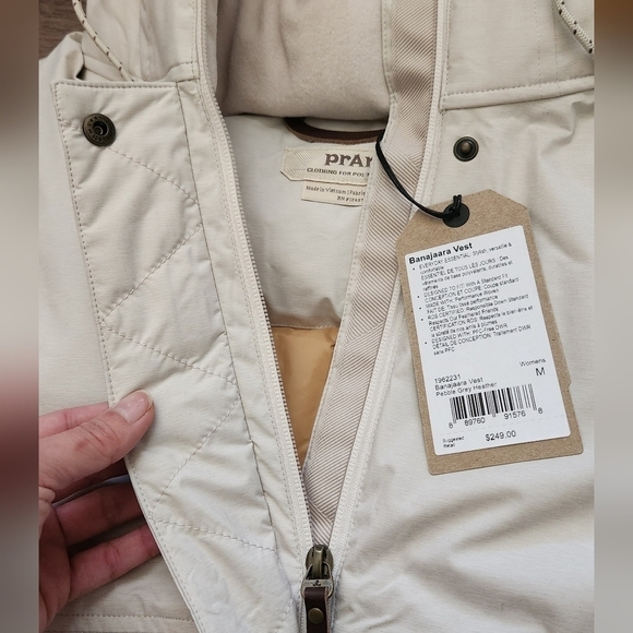 PRANA FAUX FUR LINED PUFFER VEST - Picture 8 of 14